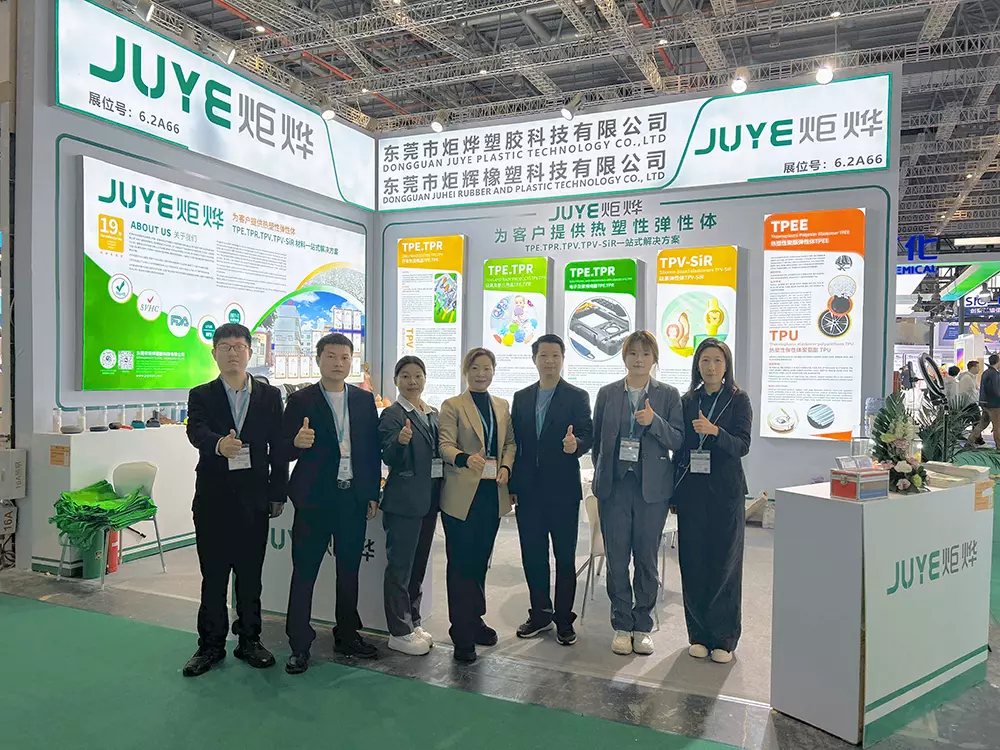 Del 21 al 24 de abril de 2026, participamos con éxito en la Exposición Internacional de Plásticos y Caucho CHINAPLAS 2026 celebrada en el Centro Nacional de Exposiciones y Convenciones de Shanghái, en el stand 6.2A66.