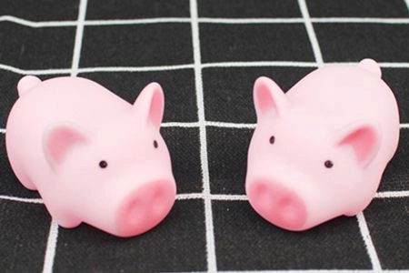 Componentes de goma blanda para figuras de vinilo
